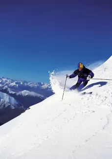 تصویر باکیفیت ورزش اسکی